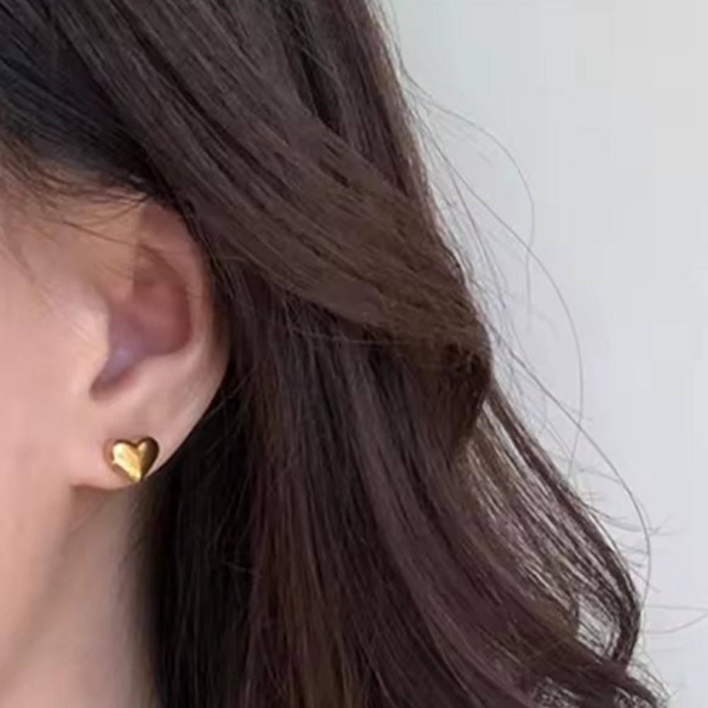18 KT Gold Over Titanium Heart Stud Earrings